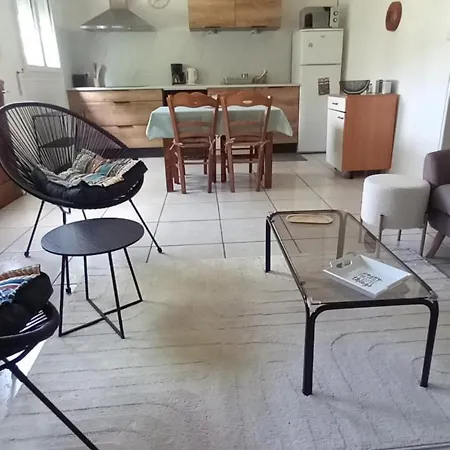 Des Pommiers * Sainte-Eulalie (Auvergne)