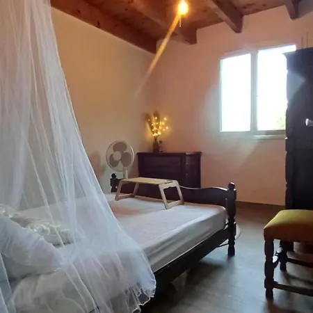 Des Pommiers Holiday home Sainte-Eulalie (Auvergne)